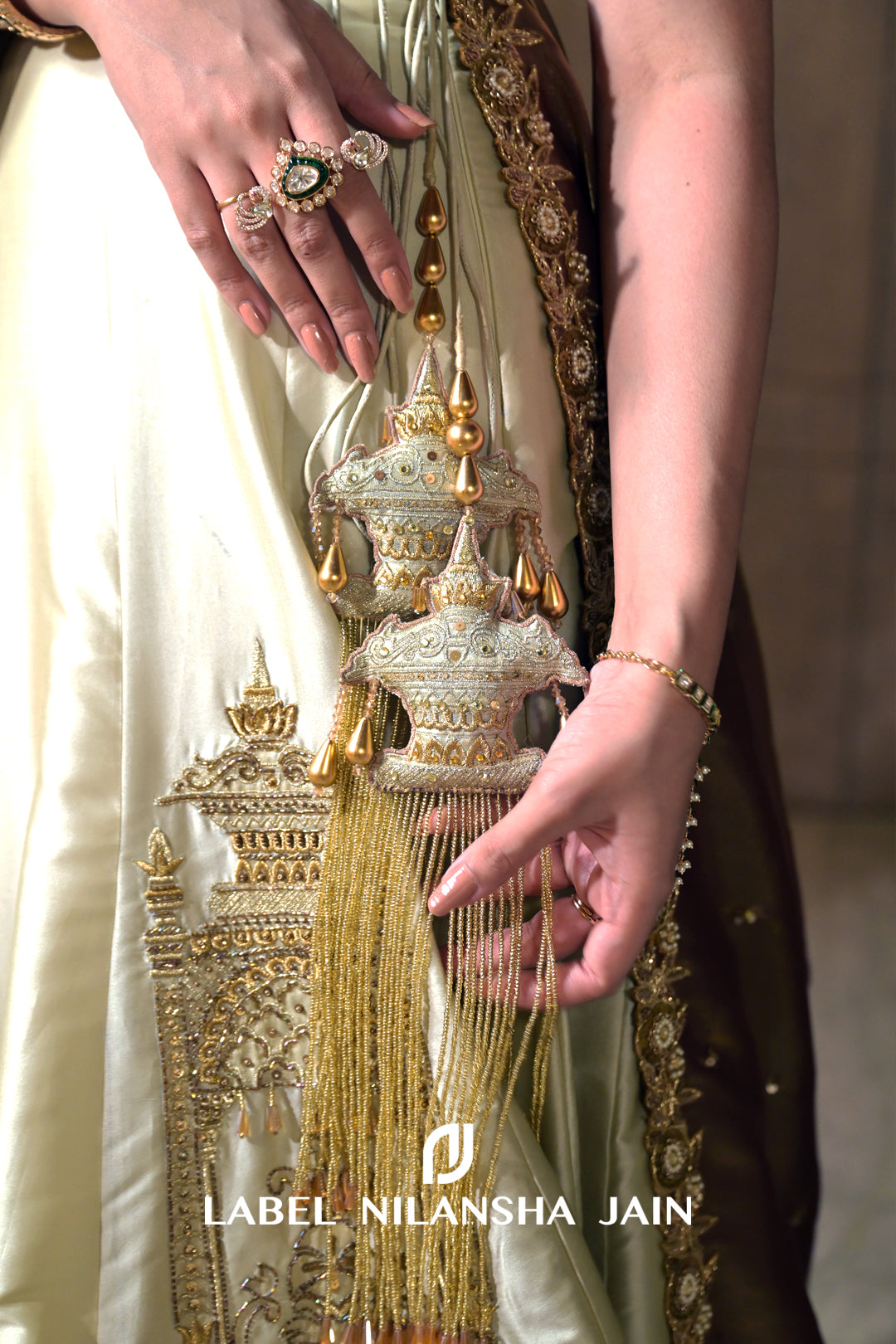 THE MAHAL LEHENGA