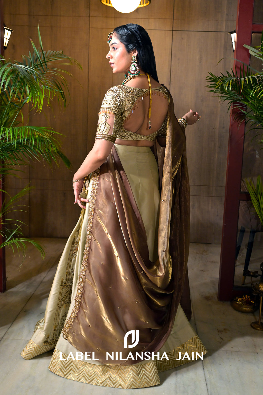 THE MAHAL LEHENGA