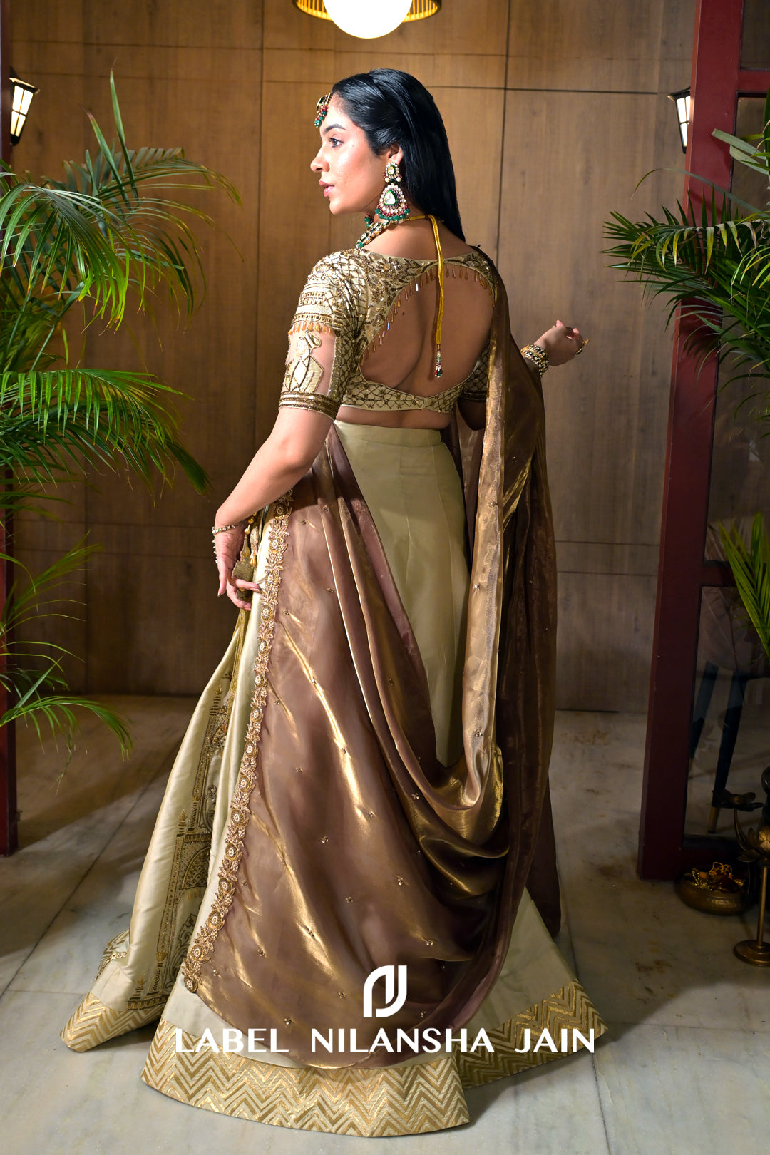 THE MAHAL LEHENGA