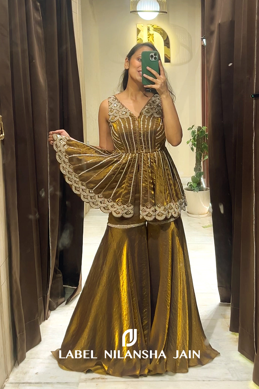 NJ in Avi Garara Set