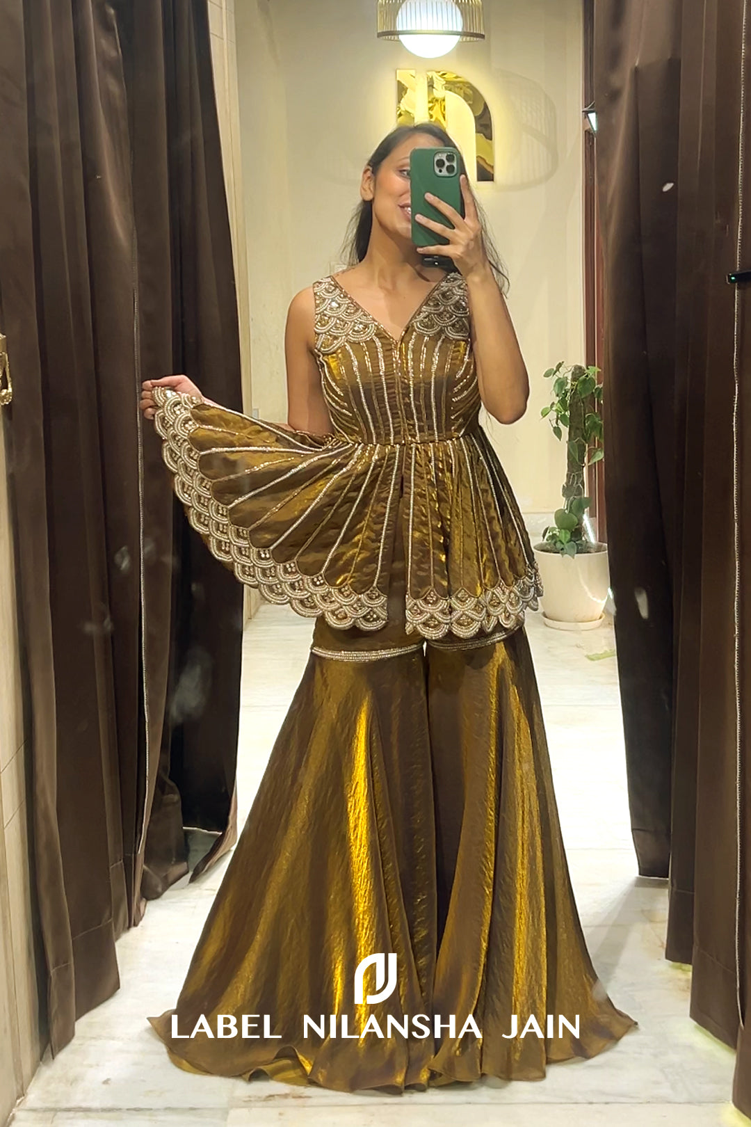 NJ in Avi Garara Set