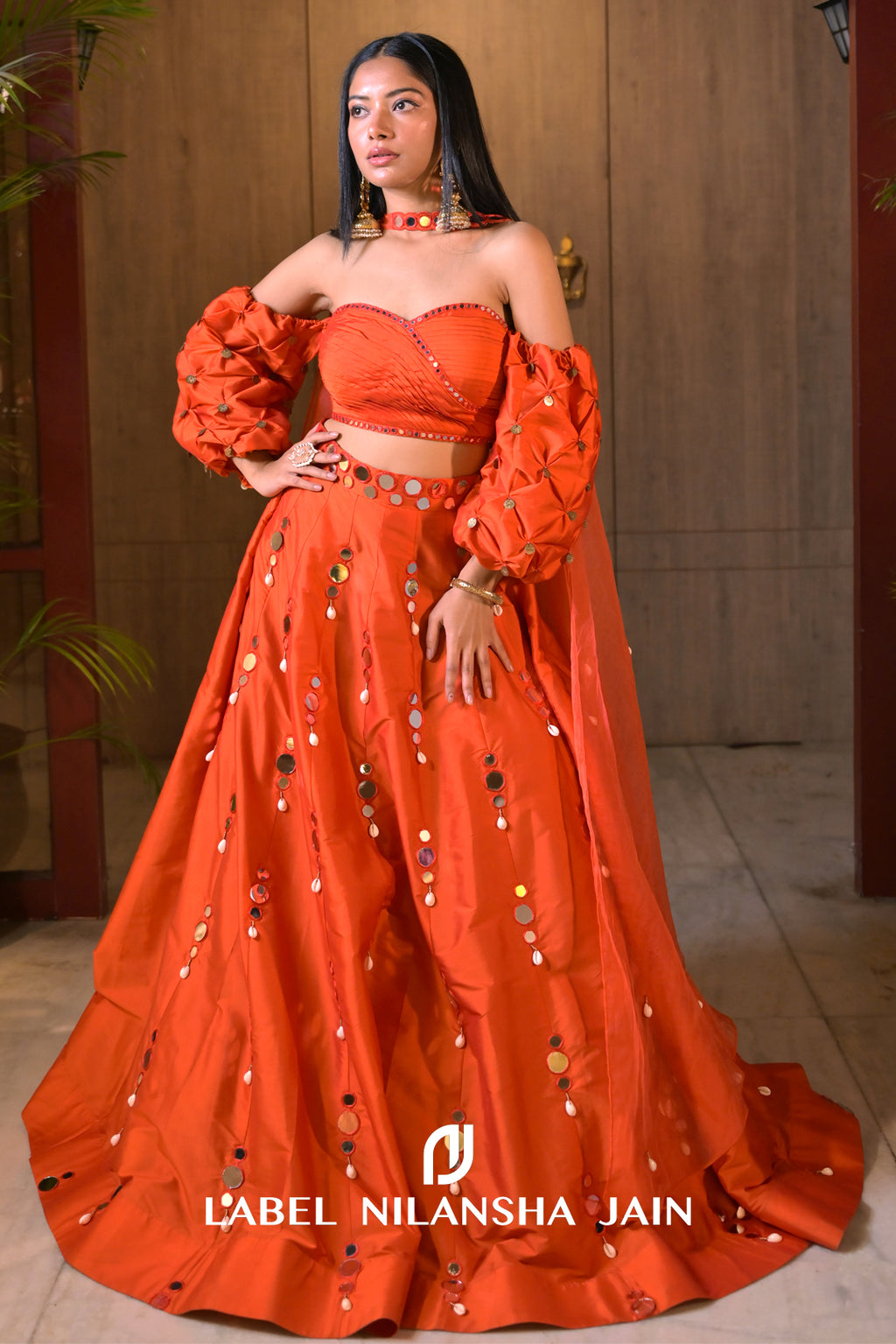 SURKH LEHENGA